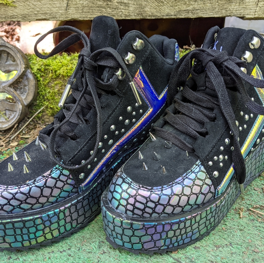 YRU Dragon platform sneakers